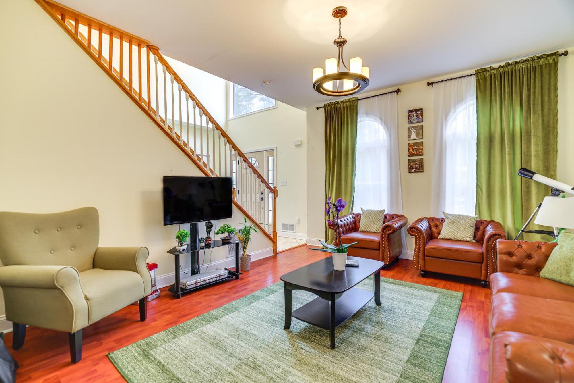 Pet-friendly Escape Near Hiking And Skiing