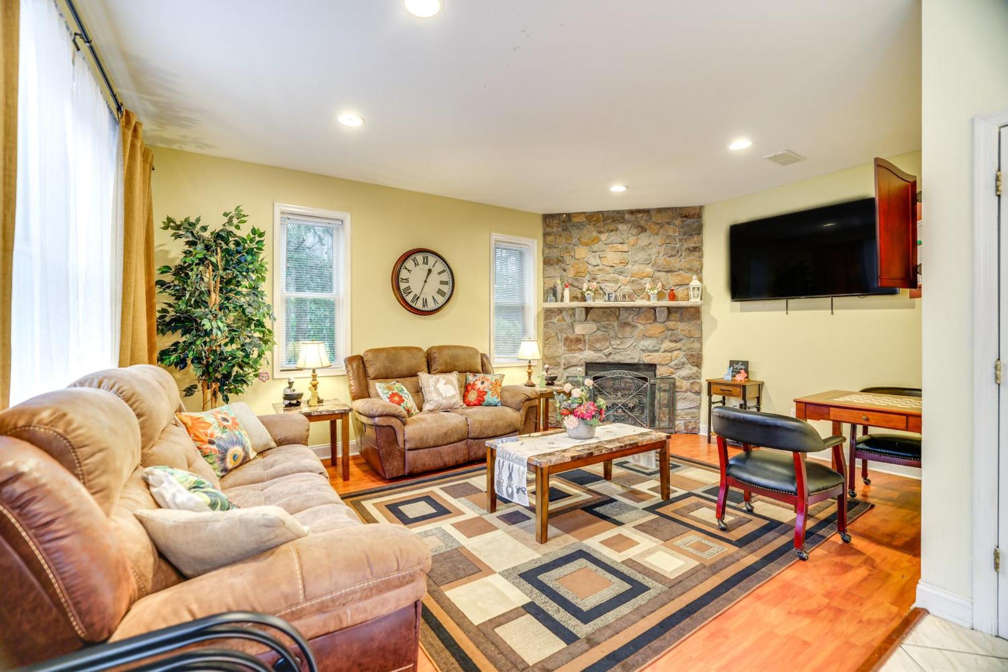Pet-friendly Escape Near Hiking And Skiing *